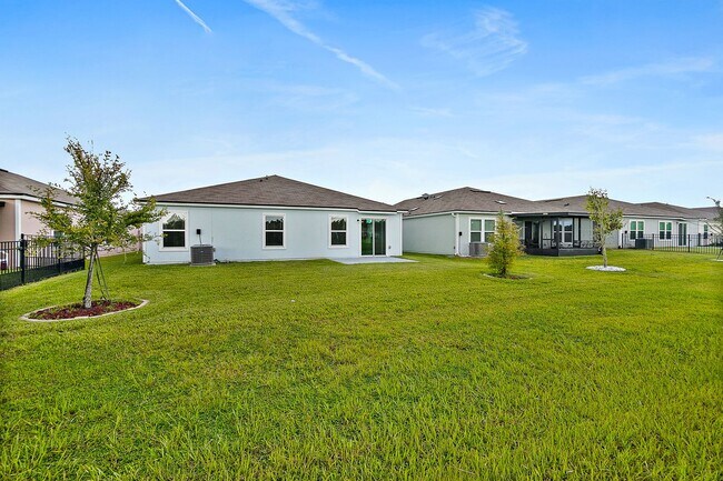 145 Golfview Ct in Bunnell, FL - Building Photo - Building Photo