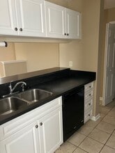 807 March Ct in Wilmington, NC - Building Photo - Building Photo