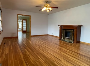 1541 N Pleasant View in Wichita, KS - Building Photo - Building Photo