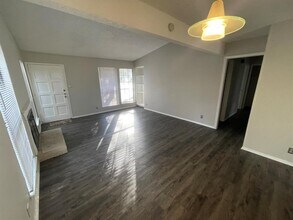 12613 Tree Line Dr in Austin, TX - Building Photo - Building Photo