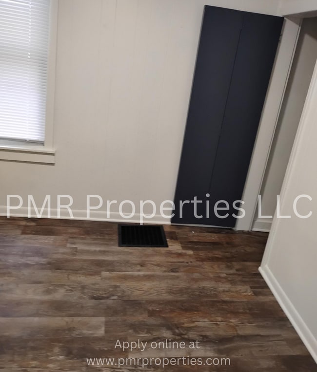 2013 Holman St in St. Joseph, MO - Building Photo - Building Photo