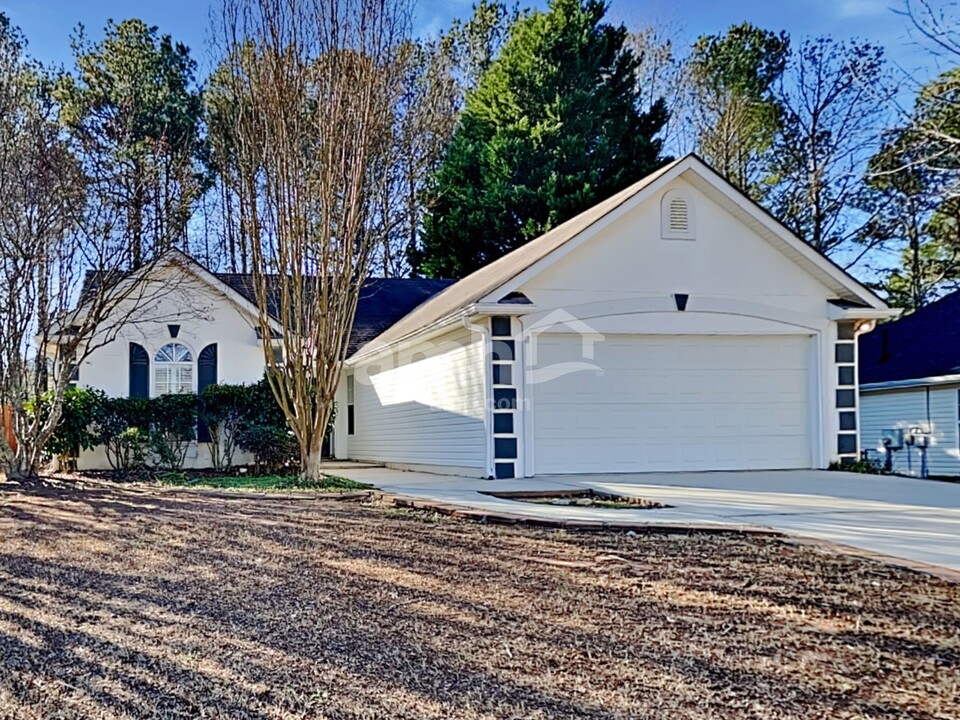 612 Waterford Ln in Mcdonough, GA - Building Photo