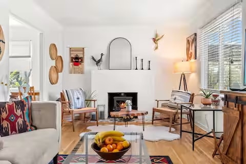 property at 438 Richmond Pl NE