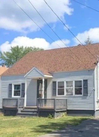 6 Liberty St in Fairfield, ME - Building Photo