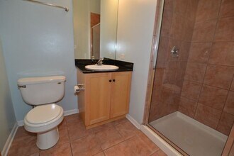 1734 W North Ave, Unit J00P in Chicago, IL - Foto de edificio - Building Photo