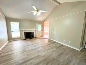 9325 Seven Hills Curve S in Mobile, AL - Building Photo - Building Photo
