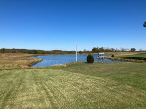 16385 Hwy D in Clarksville, MO - Building Photo - Building Photo