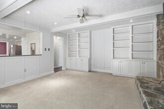 9369 Tovito Dr in Fairfax, VA - Building Photo - Building Photo