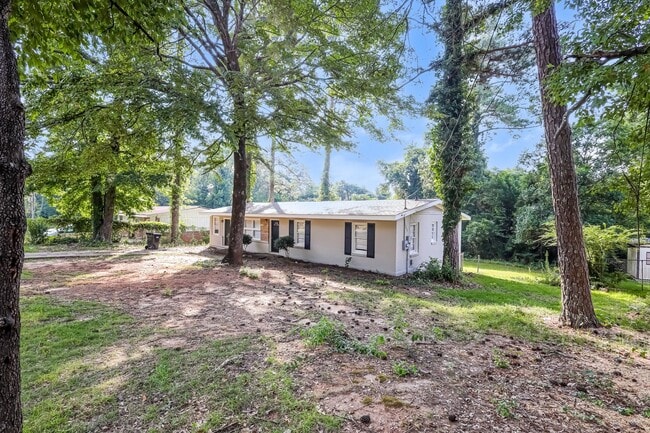 property at 2080 Shelby St