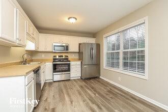 2953 Core Dr in Clarksville, TN - Foto de edificio - Building Photo