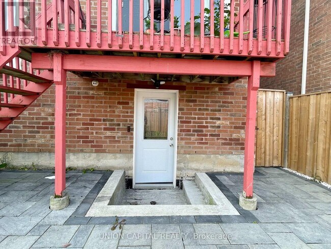 58 Clamerten Rd in Whitchurch-Stouffville, ON - Building Photo - Building Photo