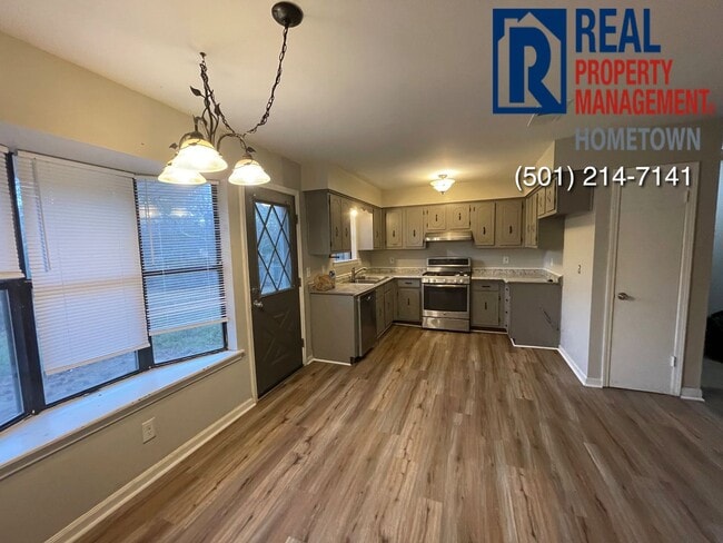 13601 Eagle Hawk Dr in Little Rock, AR - Building Photo - Building Photo