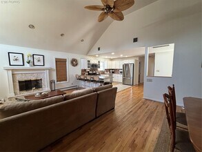 227 W Pine St in Long Beach, NY - Building Photo - Building Photo