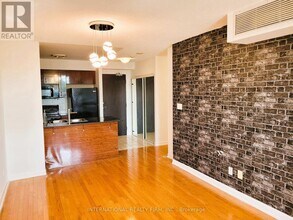 5793 Yonge St in Toronto, ON - Building Photo - Building Photo