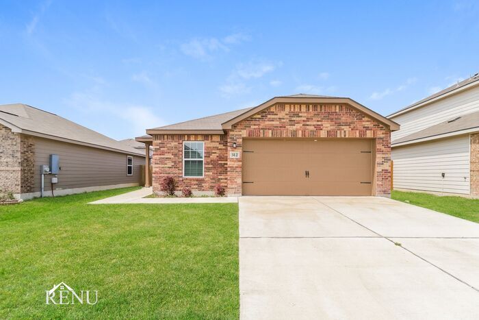 312 Sunnymeade Ln in Jarrell, TX - Building Photo