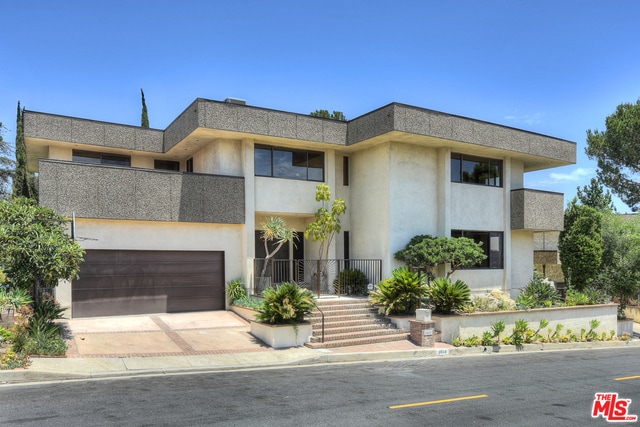 property at 2408 Venus Dr