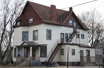 268 S 4th St in Fulton, NY - Foto de edificio - Building Photo