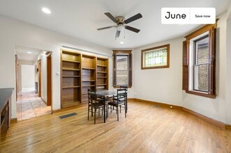 1521 N Springfield Ave in Chicago, IL - Foto de edificio - Building Photo