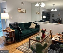 5482 Cedar Ln in Columbia, MD - Building Photo - Building Photo