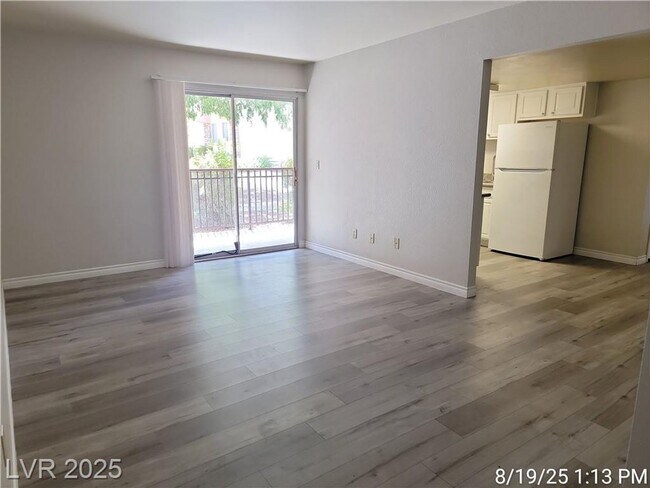 4400 Sandy River Dr in Las Vegas, NV - Building Photo - Building Photo