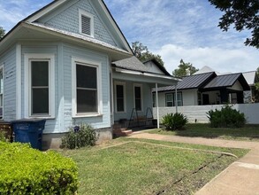 1006 Willow St in Austin, TX - Building Photo - Building Photo