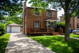 10043 S Talman Ave in Chicago, IL - Building Photo - Building Photo