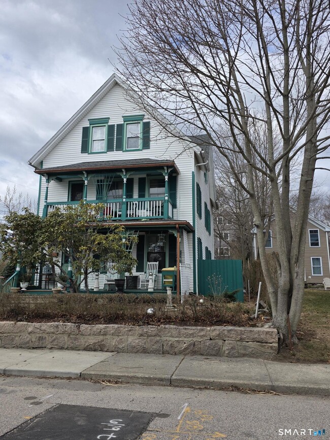 22 Stillman Ave in Stonington, CT - Building Photo - Building Photo