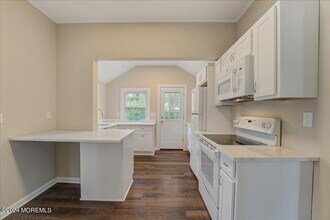2504 Ramshorn Dr in Manasquan, NJ - Building Photo - Building Photo