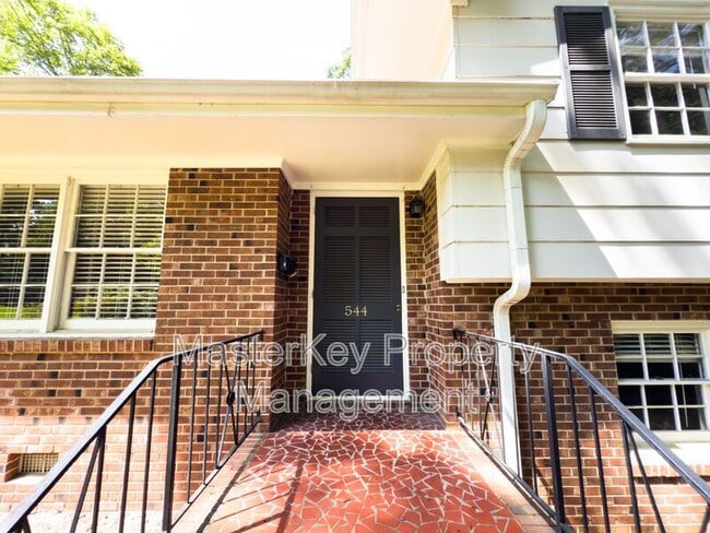 544 Ellynn Dr in Cary, NC - Building Photo - Building Photo