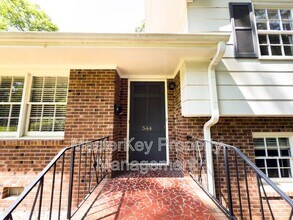 544 Ellynn Dr in Cary, NC - Building Photo - Building Photo