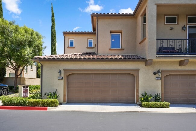 11234 Paseo del Cielo in Porter Ranch, CA - Building Photo - Building Photo