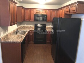 2020A Ingalls Ln in Alma, AR - Building Photo - Building Photo