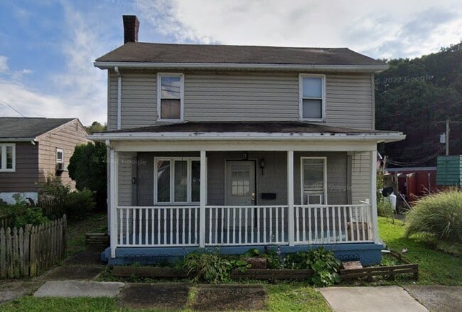 property at 106 Forest St