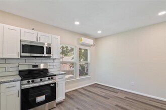 4313 Harrisburg Blvd in Houston, TX - Building Photo - Building Photo