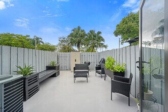 8010 SW 152nd Ave in Miami, FL - Building Photo - Building Photo