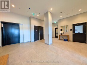 1350 Hemlock Rd in Ottawa, ON - Building Photo - Building Photo