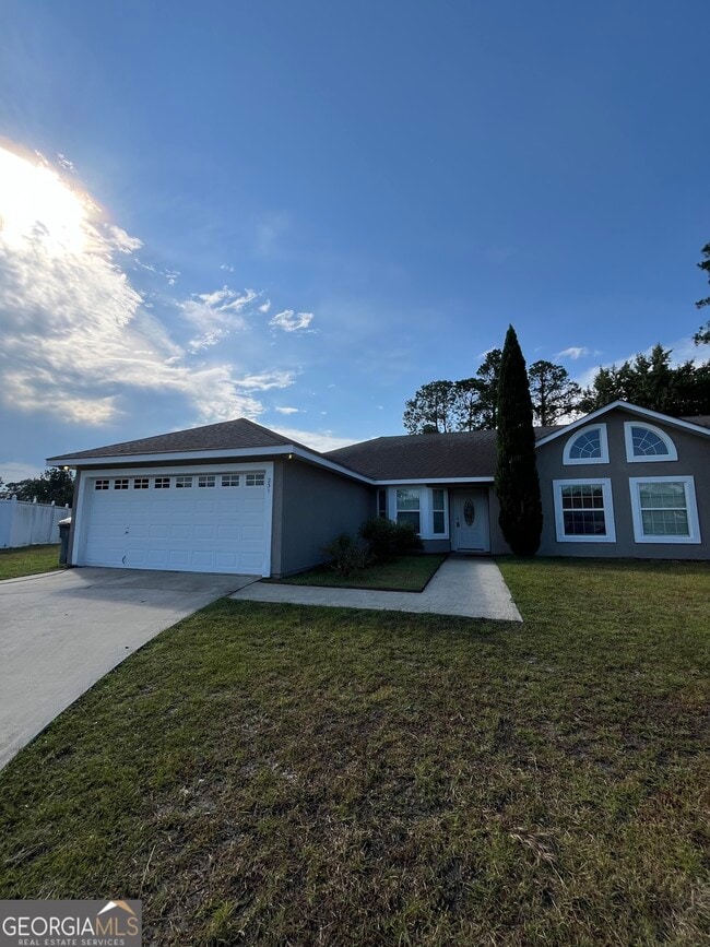 property at 231 Royal Palms Ave