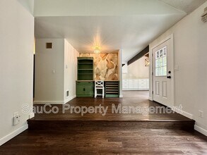 6155 SW Heights Ln in Beaverton, OR - Building Photo - Building Photo