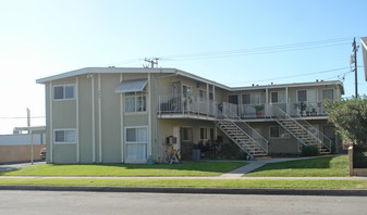 First Avenue Appartments Apartments