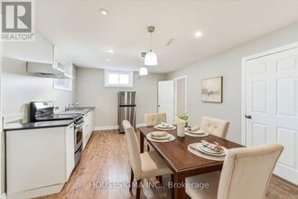 735 Tennyson Ave in Oshawa, ON - Building Photo - Building Photo