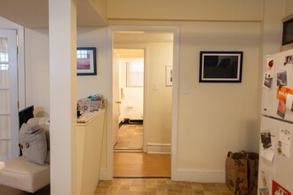 15 Naples Rd, Unit A in Brookline, MA - Building Photo - Building Photo