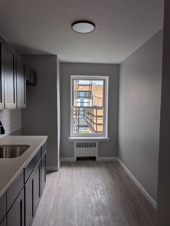 1280 Clinton Ave in Irvington, NJ - Building Photo - Building Photo