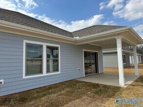 12660 Whitcomb Cir in Athens, AL - Foto de edificio - Building Photo