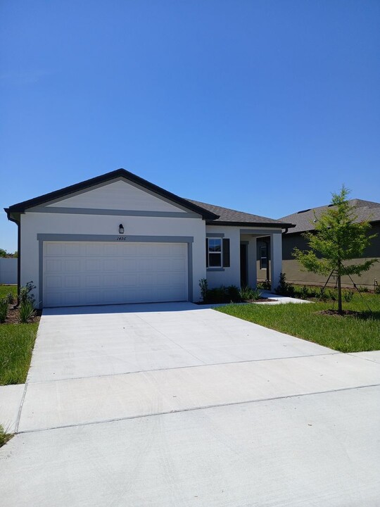 1496 Effra Wy in Sanford, FL - Building Photo