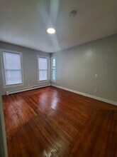 314 Howard Ave, Unit 2 in New Haven, CT - Building Photo - Building Photo