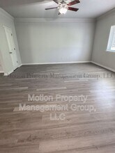 6916 Northside Dr in Chattanooga, TN - Building Photo - Building Photo