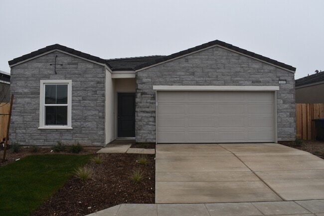 property at 4448 N San Miguel Ave