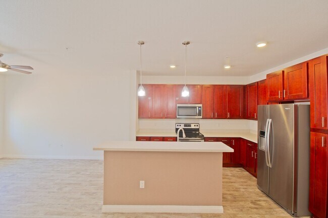 550 Kamaaha Ave in Kapolei, HI - Building Photo - Building Photo