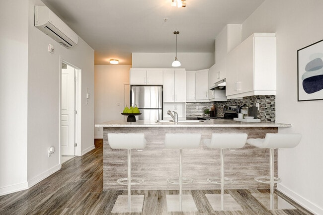 1270 Boulevard Lucille-Teasdale in Terrebonne, QC - Building Photo - Building Photo
