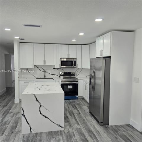 3740 Percival Ave in Miami, FL - Building Photo - Building Photo